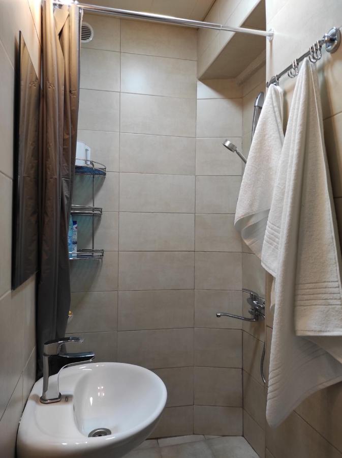 Tranquil Apartment In Vake Tbilisi Bagian luar foto