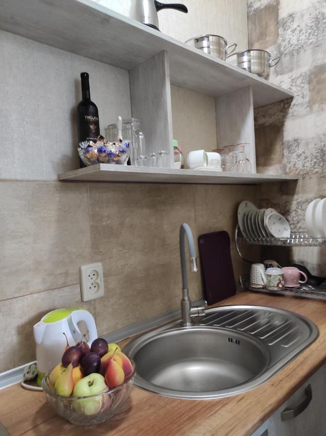 Tranquil Apartment In Vake Tbilisi Bagian luar foto