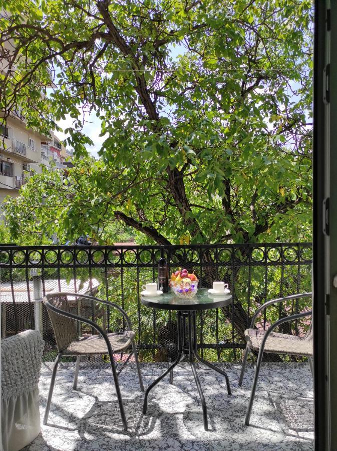 Tranquil Apartment In Vake Tbilisi Bagian luar foto